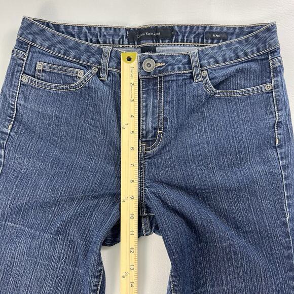 Calvin Klein Women’s Medium Wash Blue Jeans Flare Fit Boot Cut 5 Pockets Sz.12 - Picture 8 of 10